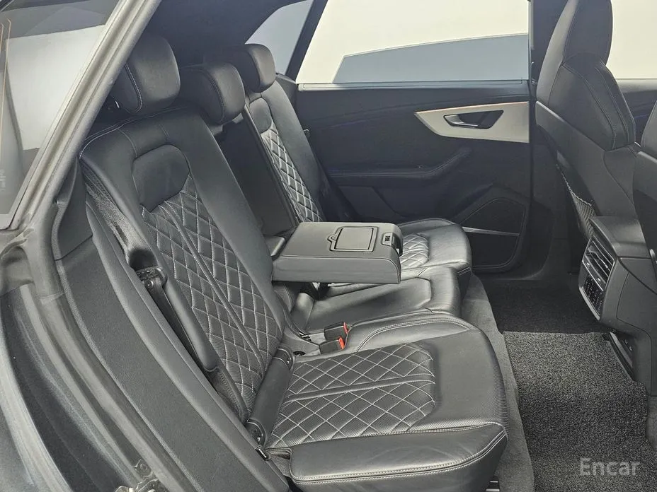 Audi Q8 2018 55 TFSI Quattro Premium