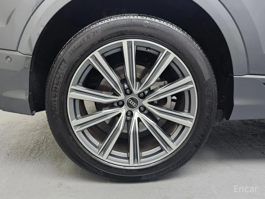 Audi Q8 2018 55 TFSI Quattro Premium