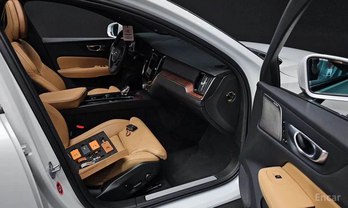 Volvo V60 2019 B5 Ultimate AWD