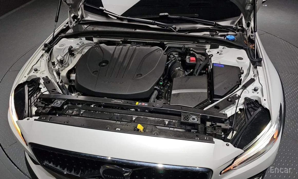 Volvo V60 2019 B5 Ultimate AWD