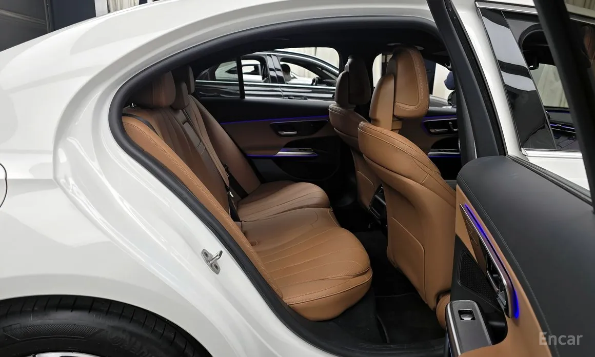 Mercedes-Benz E-Class 2024 E200 Avantgarde