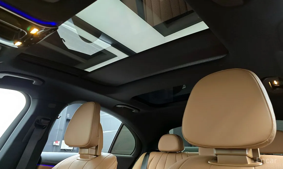 Mercedes-Benz E-Class 2024 E200 Avantgarde