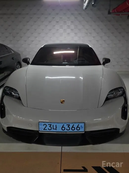 Porsche Taycan 2020 Turbo S