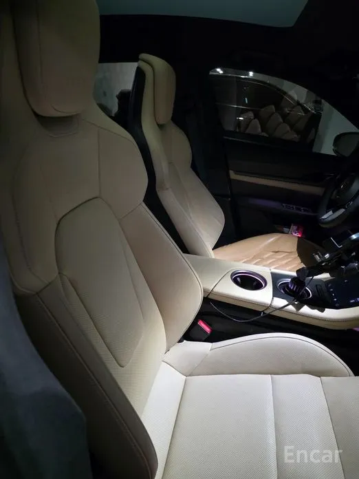 Porsche Taycan 2020 Turbo S