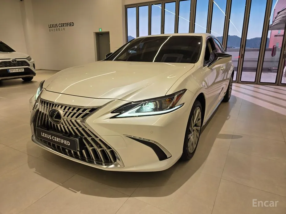 Lexus ES 2018 Luxury Plus