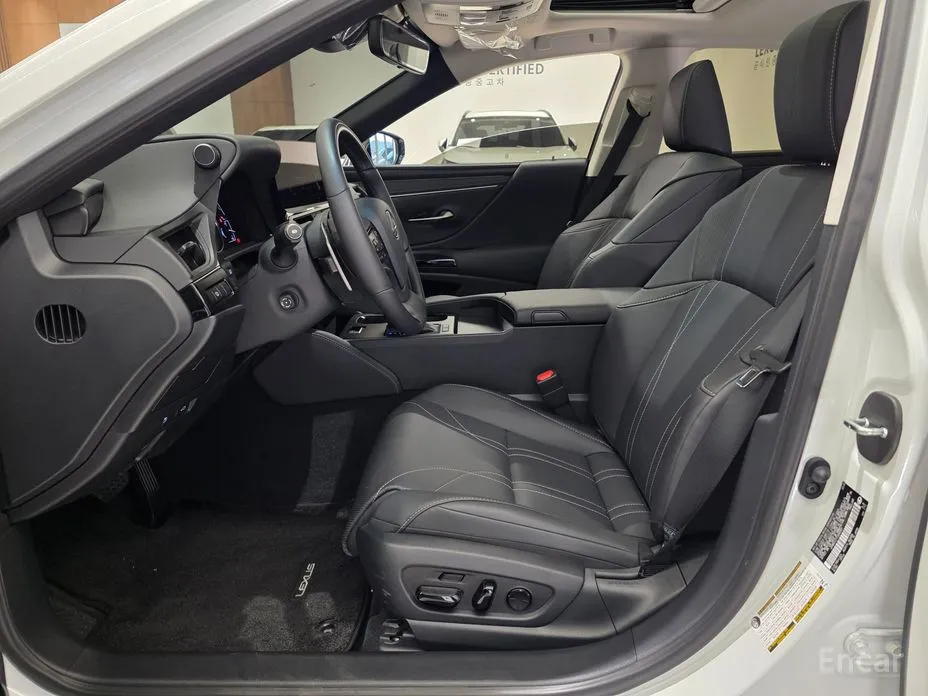 Lexus ES 2018 Luxury Plus