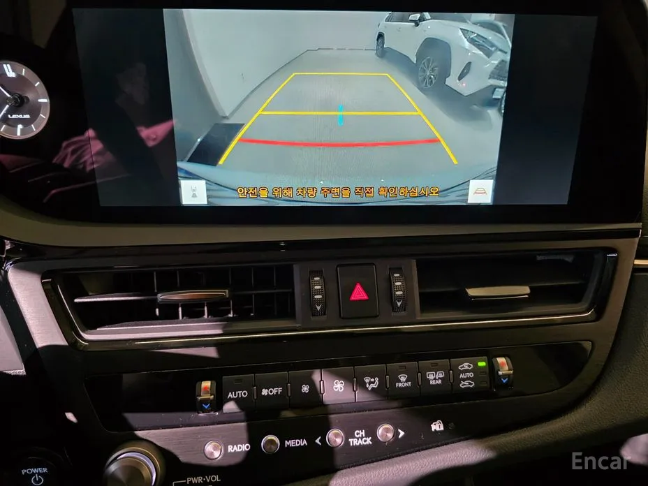 Lexus ES 2018 Luxury Plus