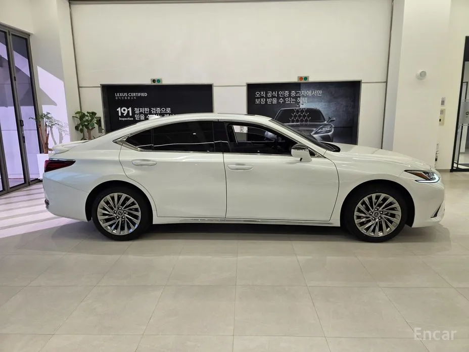 Lexus ES 2018 Luxury Plus