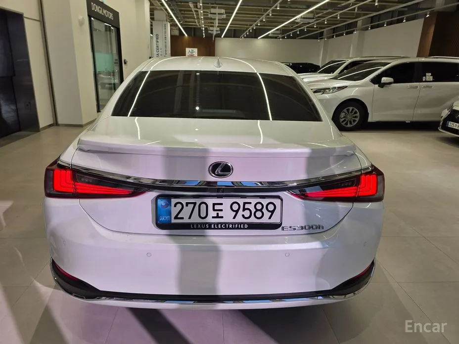 Lexus ES 2018 Luxury Plus