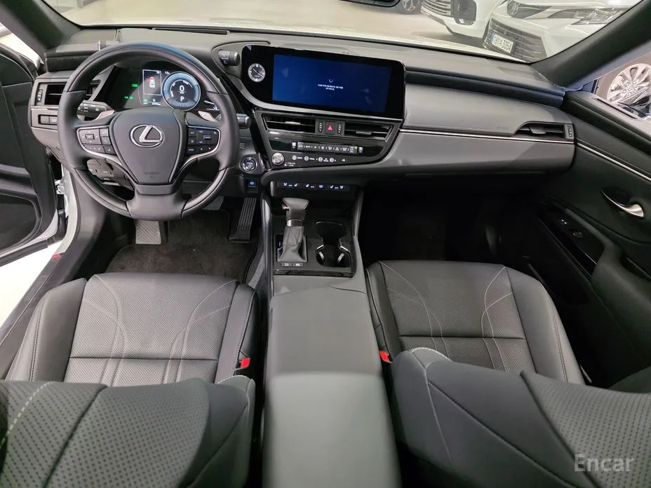 Lexus ES 2018 Luxury Plus