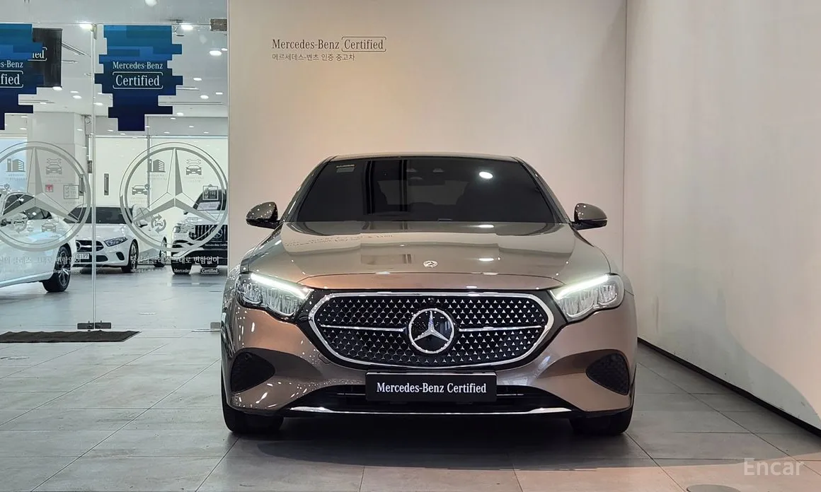 Mercedes-Benz E-Class 2024 E200 Avantgarde