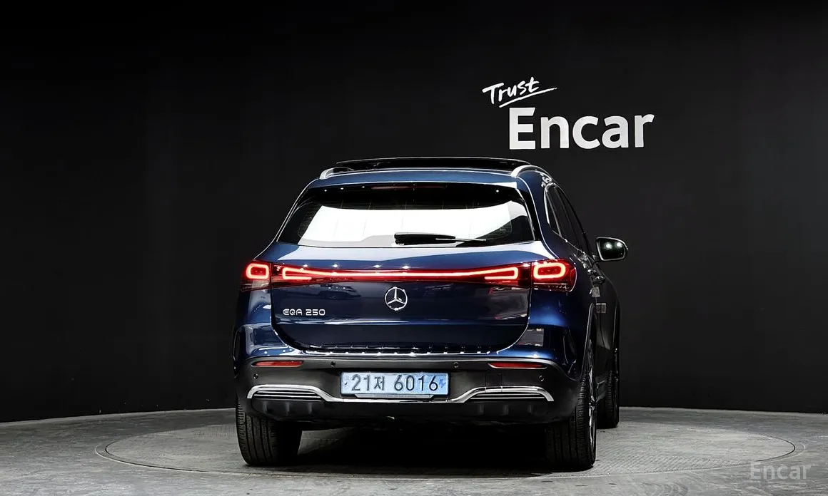 Mercedes-Benz EQA 2021 EQA250 AMG Package Plus