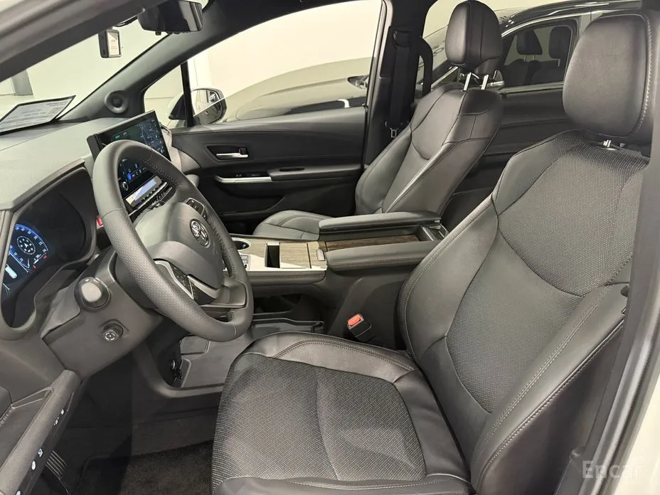 Toyota Sienna 2020 2.5 Hybrid 2WD