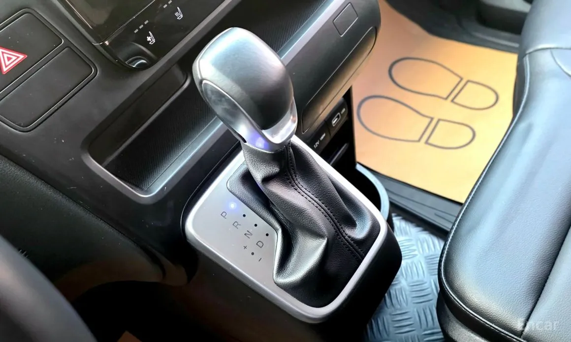 Hyundai Staria 2021 4WD Tourer 11-Seater