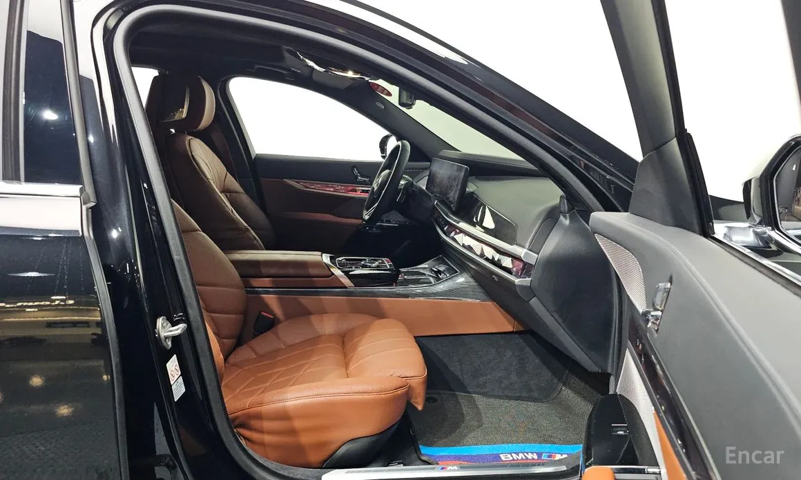 BMW 7 Series 2022 740d xDrive M Sport