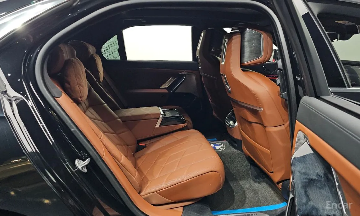 BMW 7 Series 2022 740d xDrive M Sport