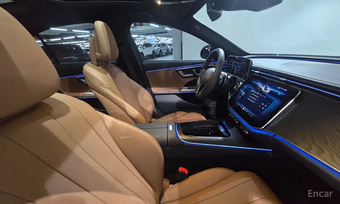 Mercedes-Benz E-Class 2024 E200 Avantgarde