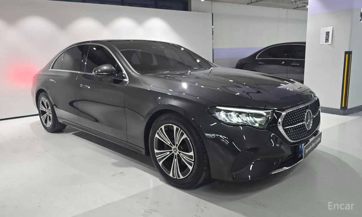 Mercedes-Benz E-Class 2024 E200 Avantgarde
