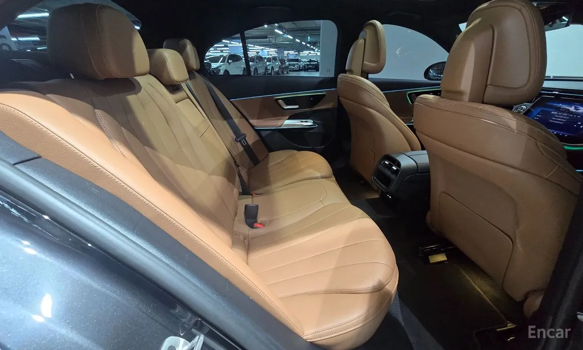 Mercedes-Benz E-Class 2024 E200 Avantgarde