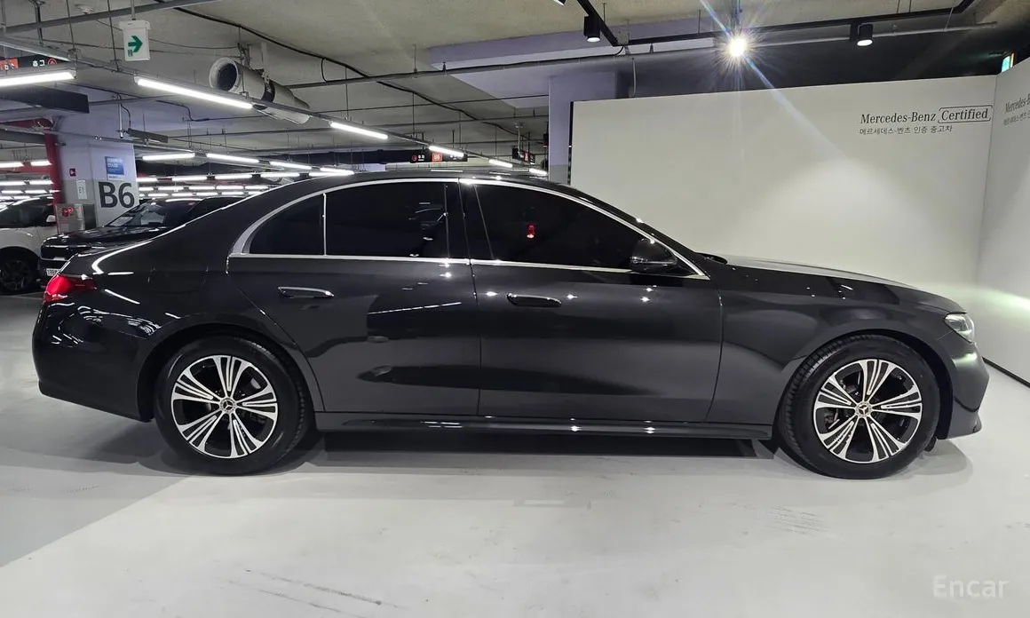 Mercedes-Benz E-Class 2024 E200 Avantgarde