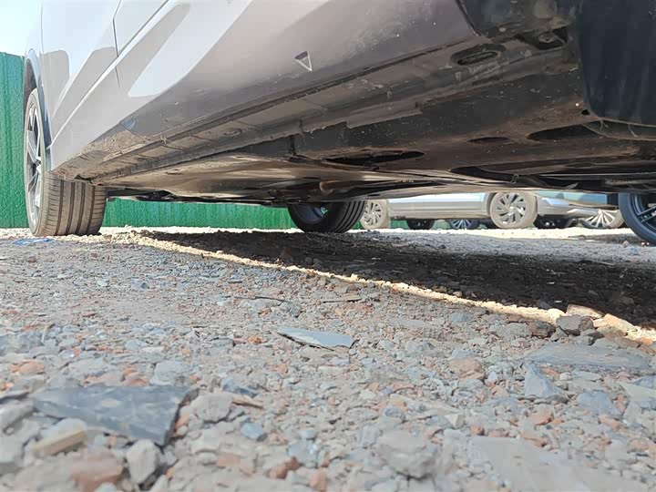 Volkswagen Tiguan L Pro 2025 2025款 PRO 380TSI 四驱 R-Line 智尊版