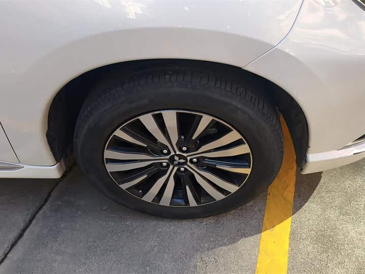 Mitsubishi Outlander 2021 2021款 2.0L 两驱畅行版 5座