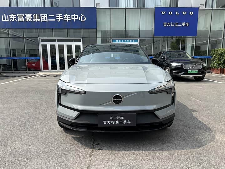 Volvo EX30 2025 2025款 后驱长续航版 Ultra