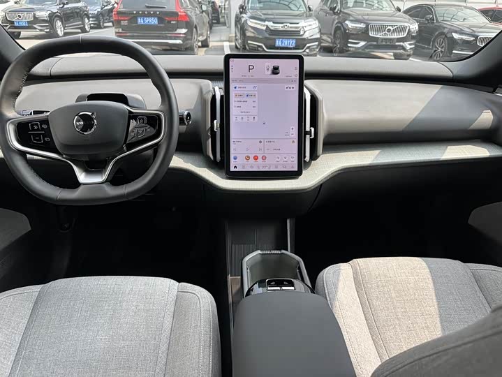 Volvo EX30 2025 2025款 后驱长续航版 Ultra