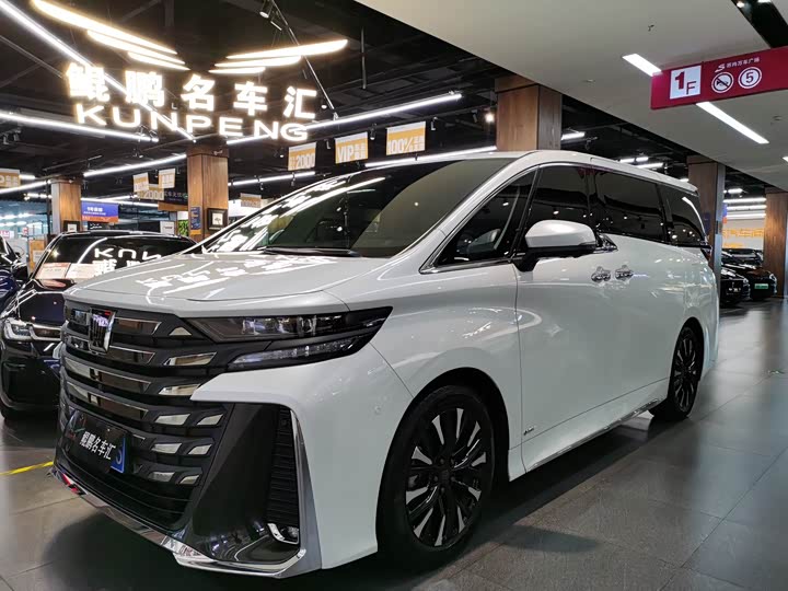Toyota Vellfire 2024 2024款 皇冠 双擎 2.5L 至尊版