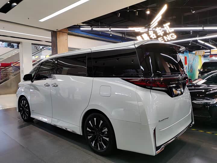 Toyota Vellfire 2024 2024款 皇冠 双擎 2.5L 至尊版