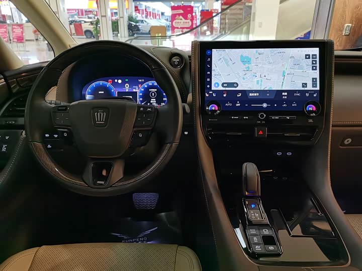 Toyota Vellfire 2024 2024款 皇冠 双擎 2.5L 至尊版