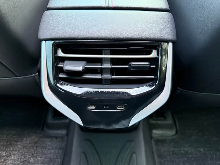 MG Motor 7 2025 2025款 1.5T 300 DCT优雅版