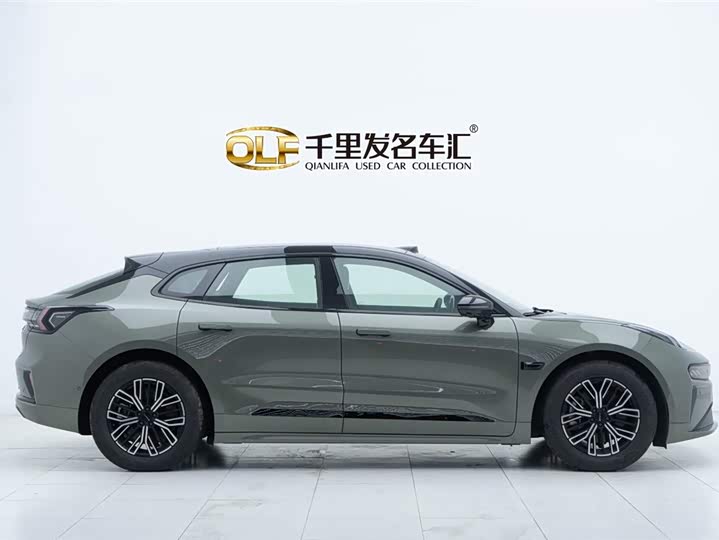 Zeekr 001 2025 2025款 WE版 100kWh 后驱