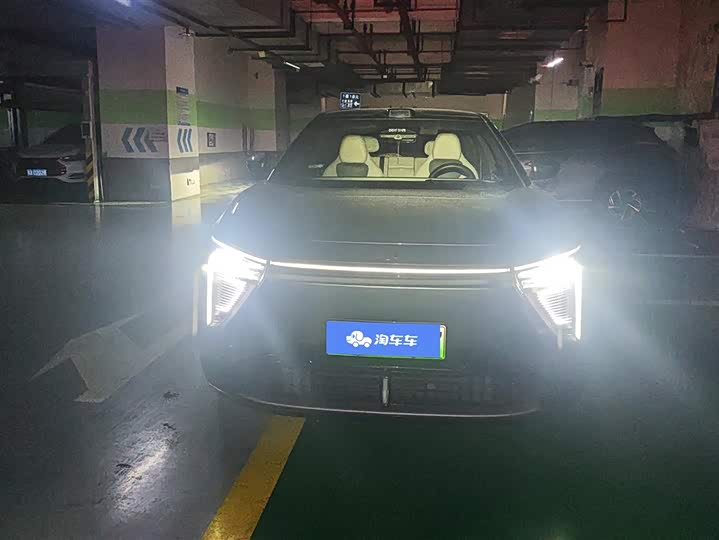 HiPhi Y 2023 2023款 810km 长续航版