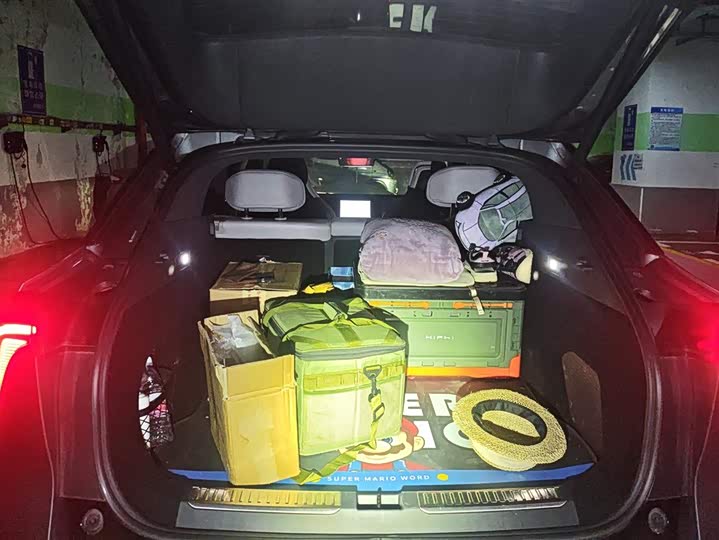 HiPhi Y 2023 2023款 810km 长续航版