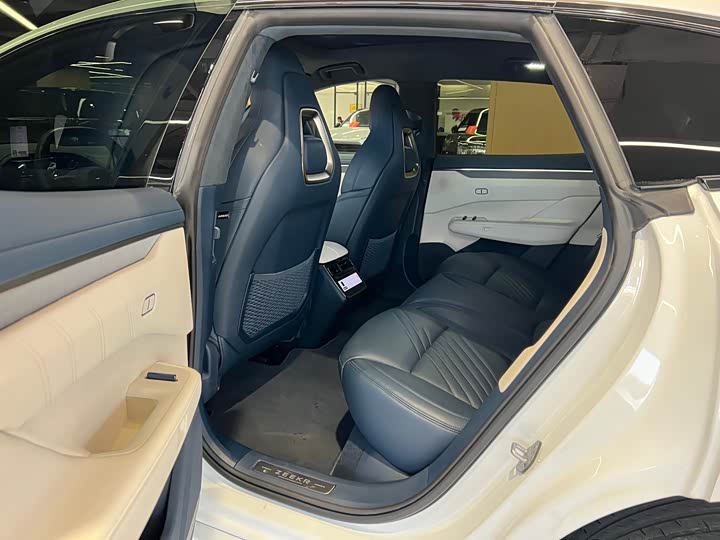 Zeekr 001 2025 2025款 YOU版 100kWh 四驱