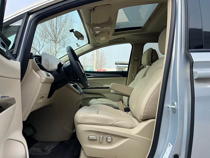 Buick GL8 Hybrid 2025 2025款 陆尚 先享版 7座