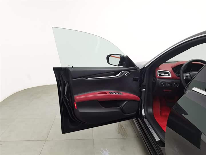 Maserati Ghibli 2022 2022款 2.0T GT锋芒版