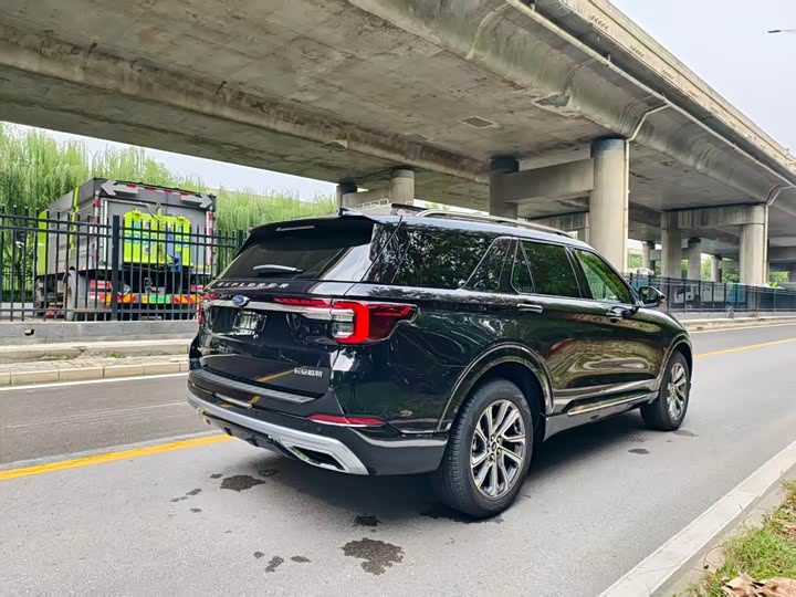 Ford Explorer 2025 2025款 2.3T EcoBoost 四驱穿越版 5座
