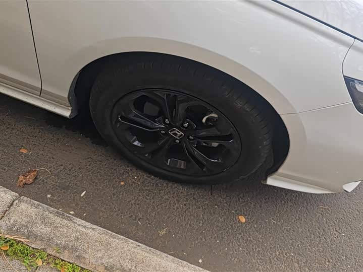 Honda Accord 2025 2025款 运动系列 260TURBO 豪华版