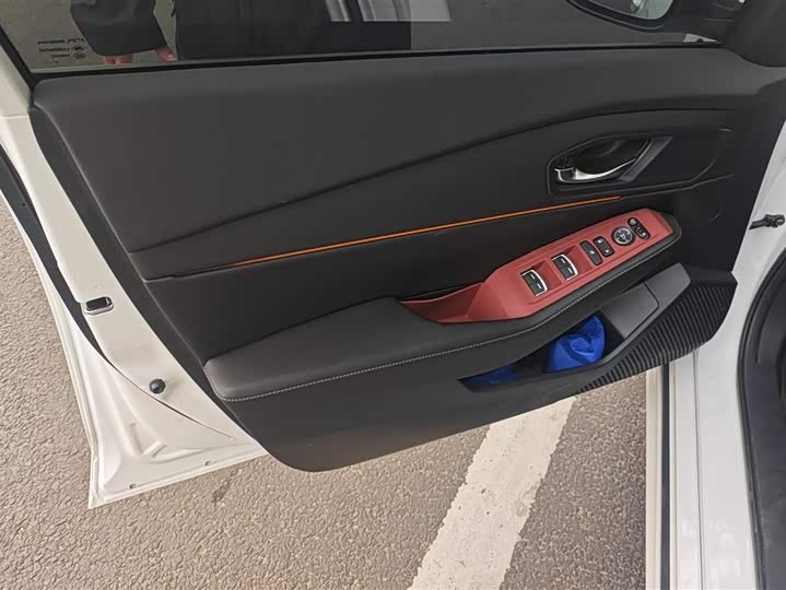 Honda Accord 2025 2025款 运动系列 260TURBO 豪华版