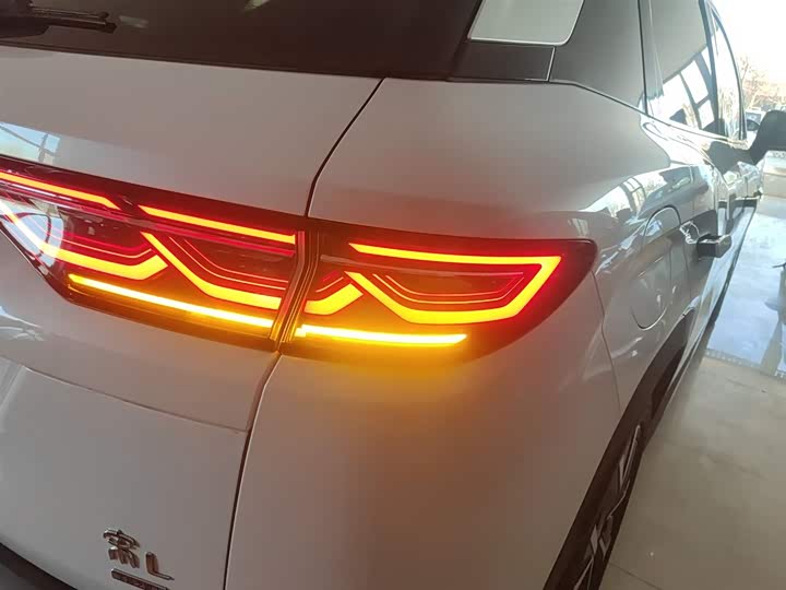 BYD Song L DM-i Hybrid 2025 2025款 智驾版 160km 超越型