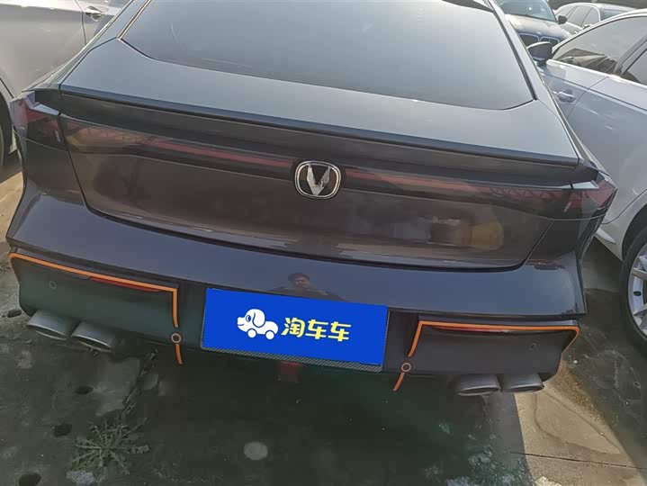 Changan UNI-V 2024 2024款 2.0T 经典运动型