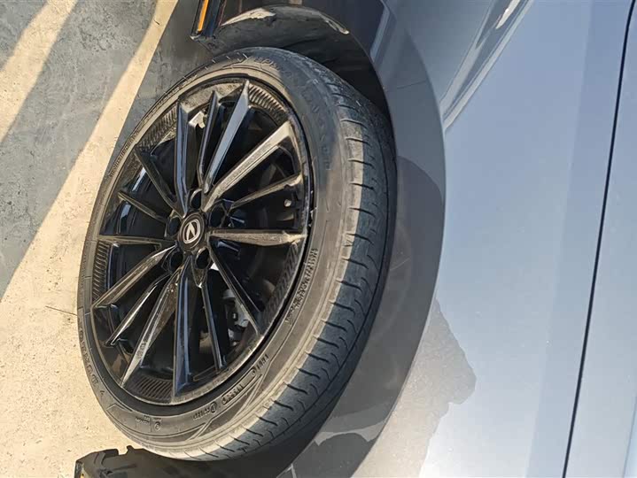 Changan UNI-V 2024 2024款 2.0T 经典运动型