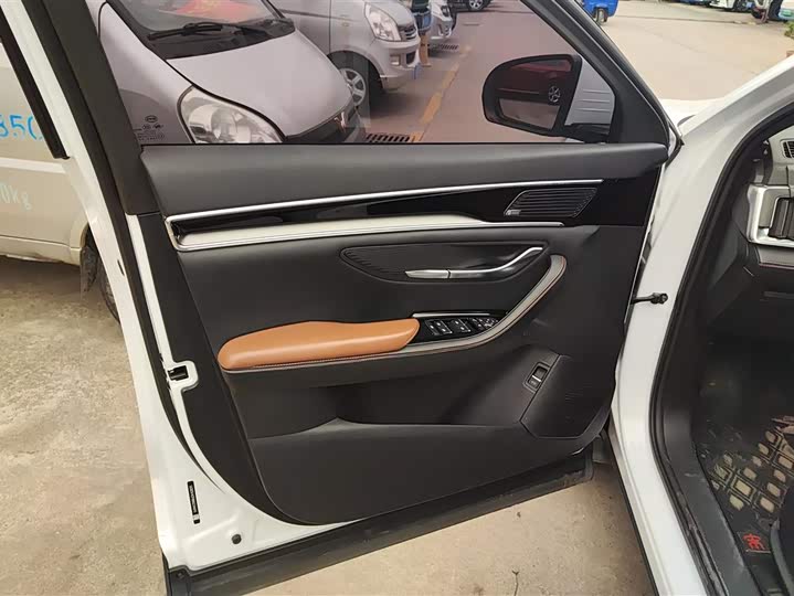 BYD Song Plus 2020 2020款 1.5T 自动尊贵型