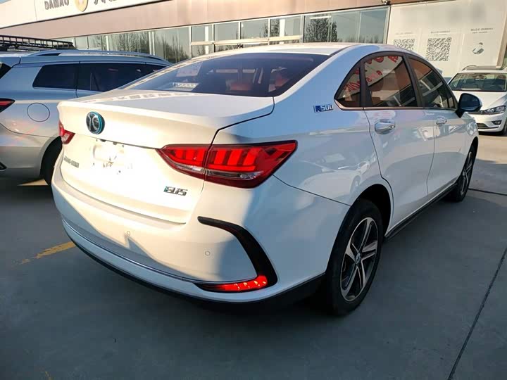 Beijing EU5 2020 2020款 京彩款 R500 智风版