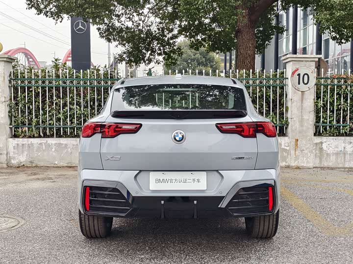 2025 BMW X2