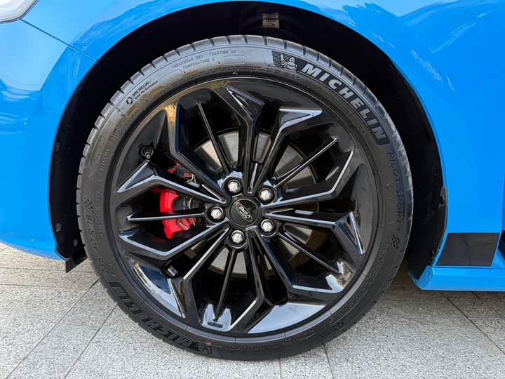 Ford Focus 2022 2022款 两厢 EcoBoost 180 自动S版