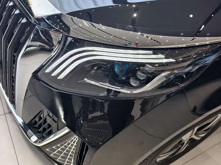 Mercedes-Benz Vito 2024 2024款 2.0T 商务版 7座