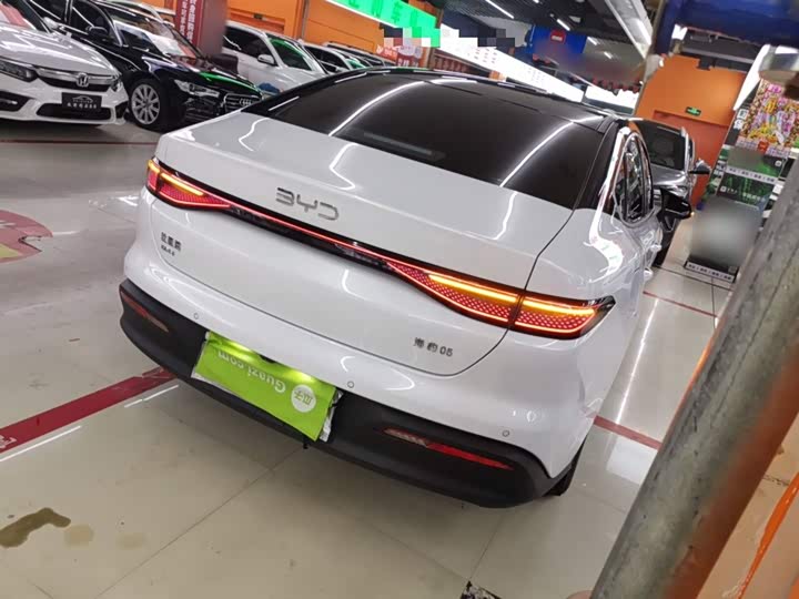 BYD Seal 05 DM-i Hybrid 2025 2025款 DM-i 智驾版 55KM豪华型